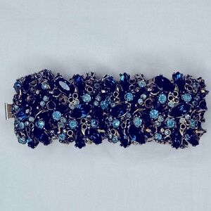 Vintage HOLLY CRAFT blue rhinestone bracelet 1952 great condition safety clasp